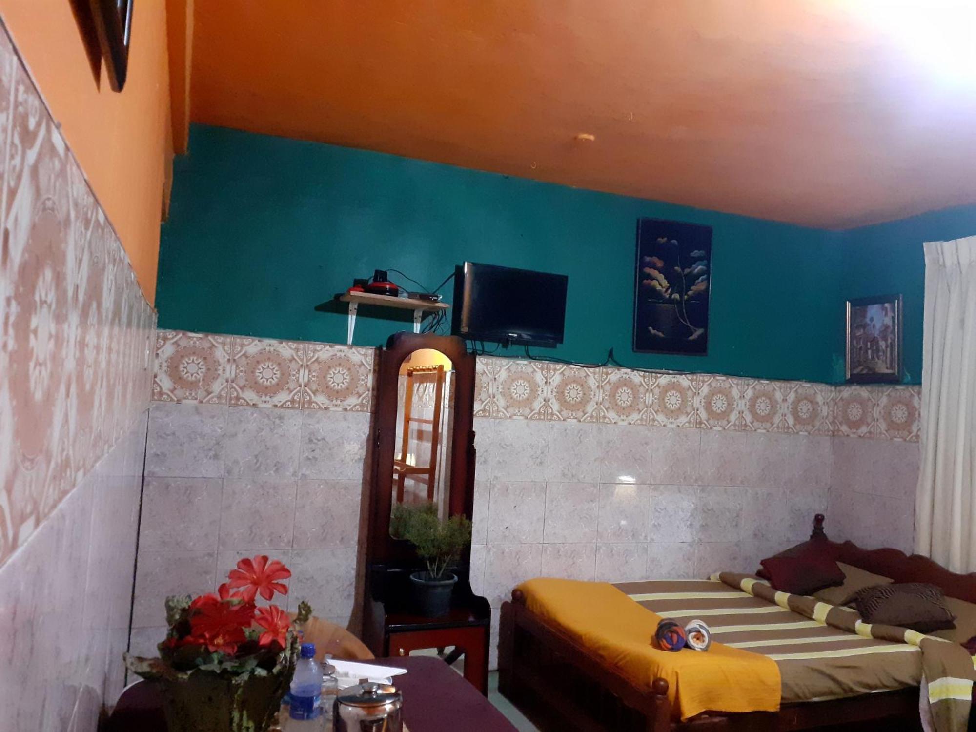 Cool Land Hot Hut Rooms & Restaurant Nuwara Eliya Exterior photo
