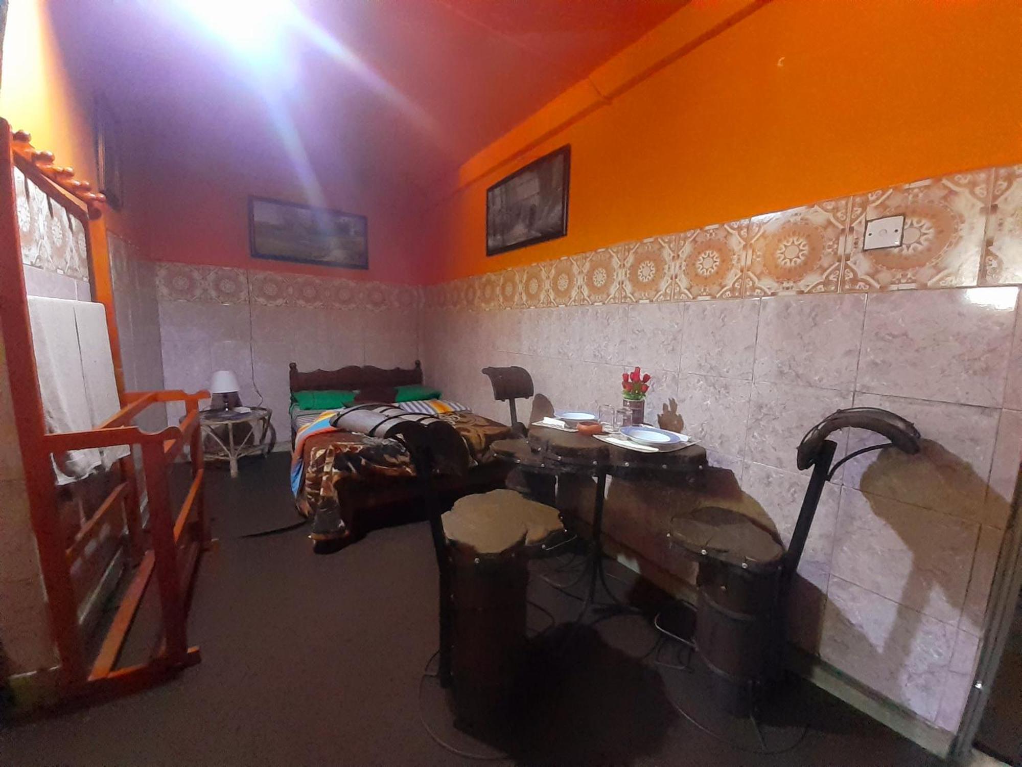 Cool Land Hot Hut Rooms & Restaurant Nuwara Eliya Exterior photo