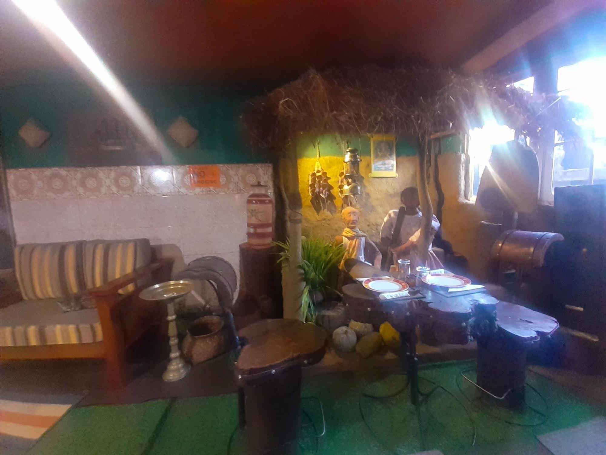 Cool Land Hot Hut Rooms & Restaurant Nuwara Eliya Exterior photo